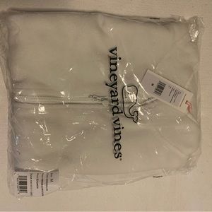 Vineyard Vines white fleece vest brand new